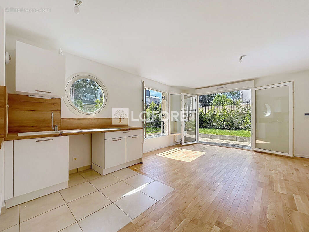 Appartement à VERNEUIL-SUR-SEINE