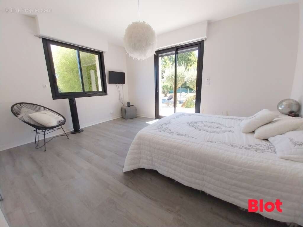 Maison 180 m² à Caudan  - photo 6