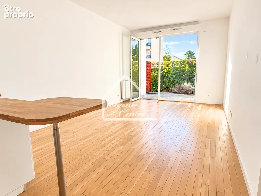 Superbe 3 pièces avec terrasse de 20 m² et jardinet - photo 3