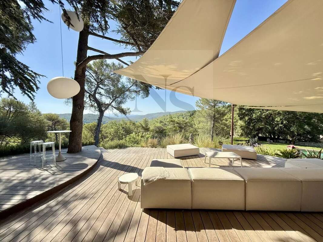 Maison à AIX-EN-PROVENCE