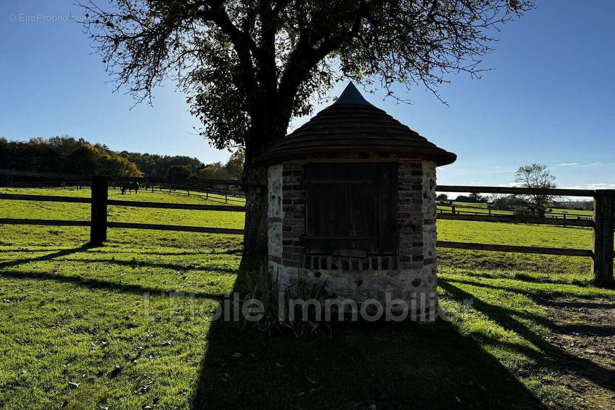 Maison à MOULINS-LA-MARCHE