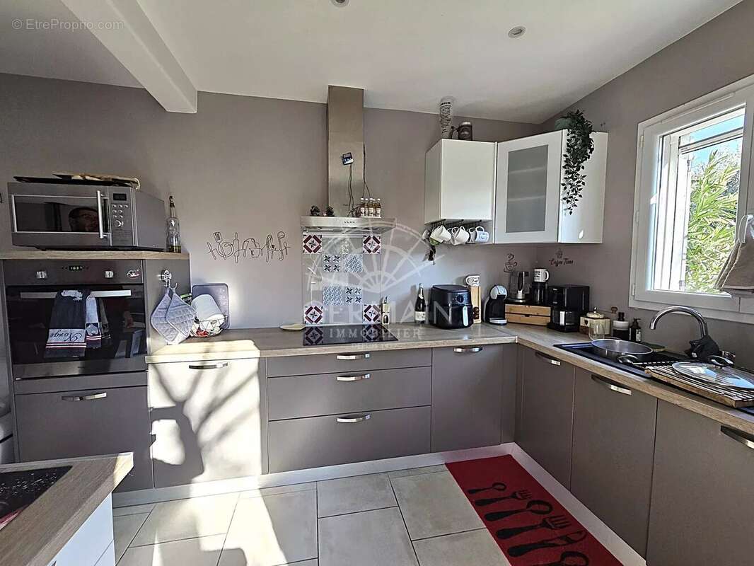 Maison à PERNES-LES-FONTAINES