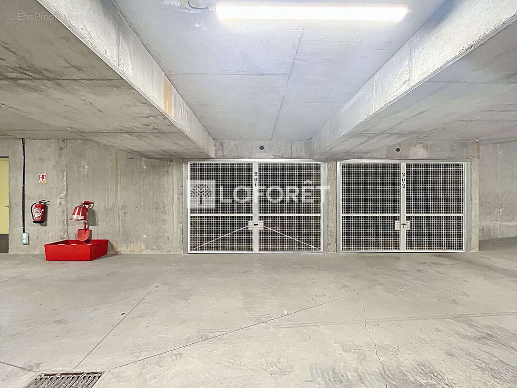 Parking à RILLIEUX-LA-PAPE