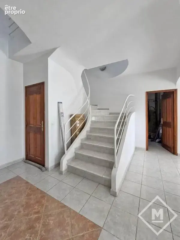 Superbe maison à vendre marseille 13012 - 350 m² avec 2000 m² de terrain - photo 20