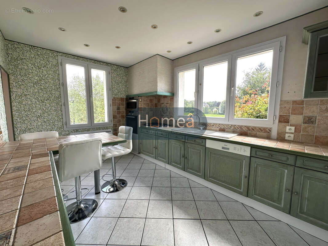 Magnifique propriété de 215 m2 sur 7 769 m2 de terrain - photo 9