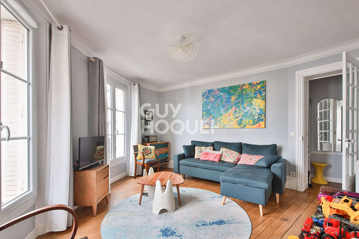 Appartement à PARIS-15E