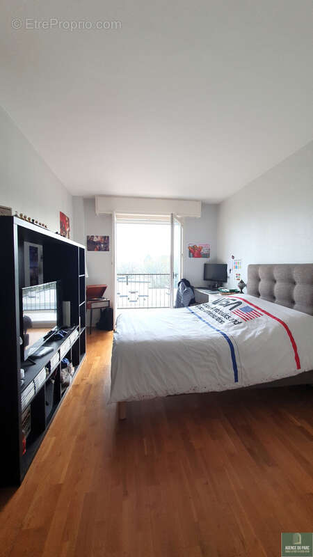 Appartement à VILLE-D'AVRAY