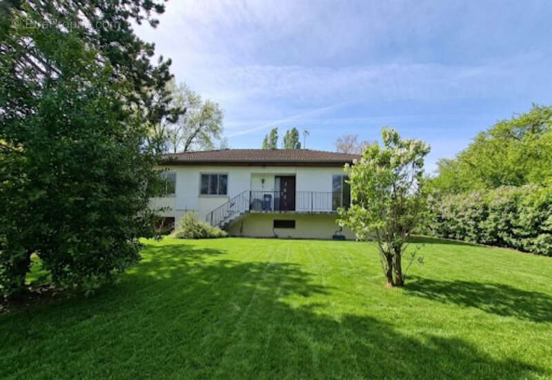 Maison à POUSSAY