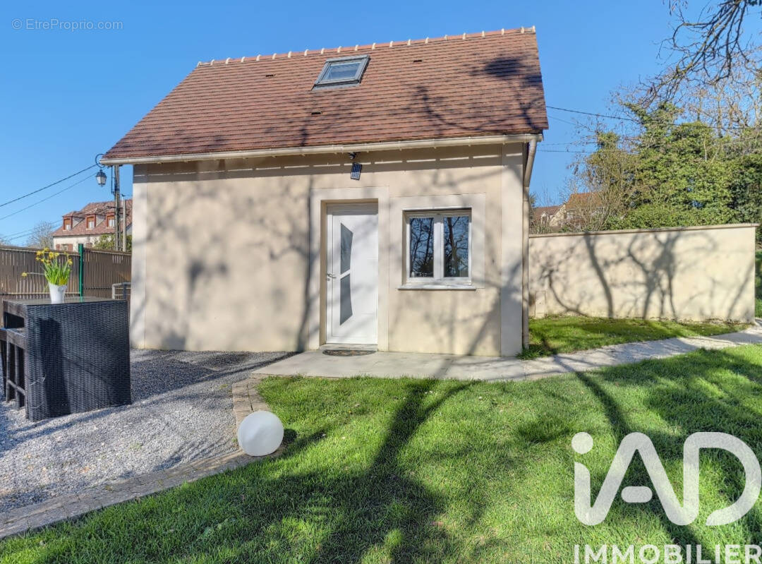 Photo 1 - Maison à ROINVILLE