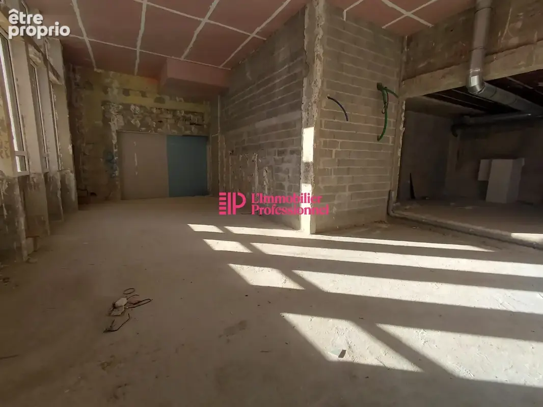 Commerce 102 m² à vendre à Quimper (29000) - photo 3