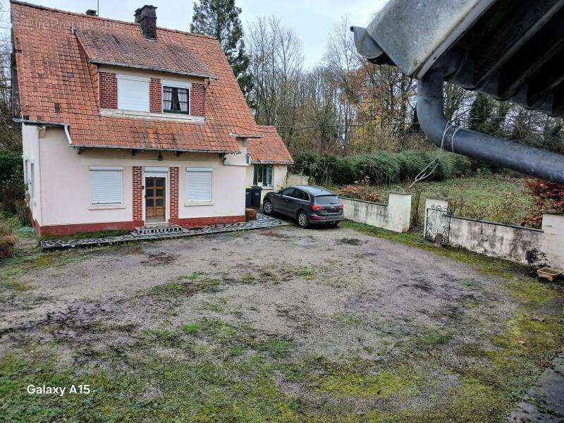 Maison à QUOEUX-HAUT-MAINIL