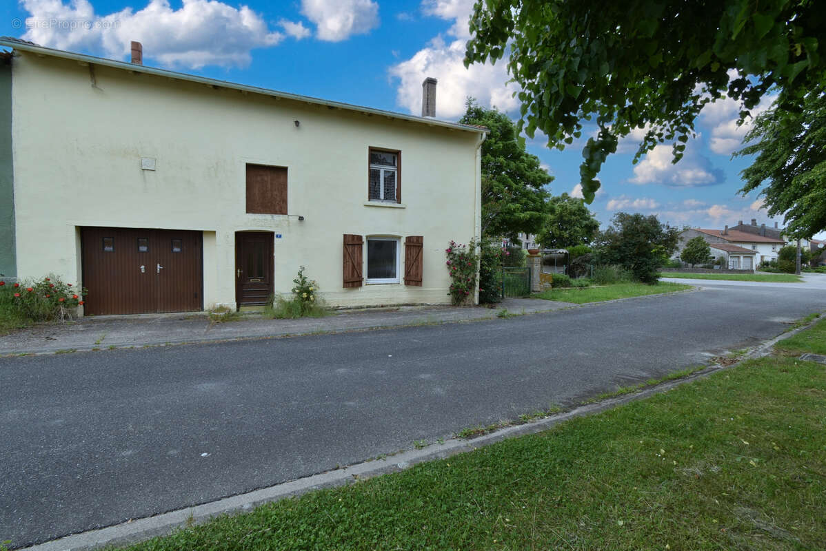 Maison à VILLERS-STONCOURT