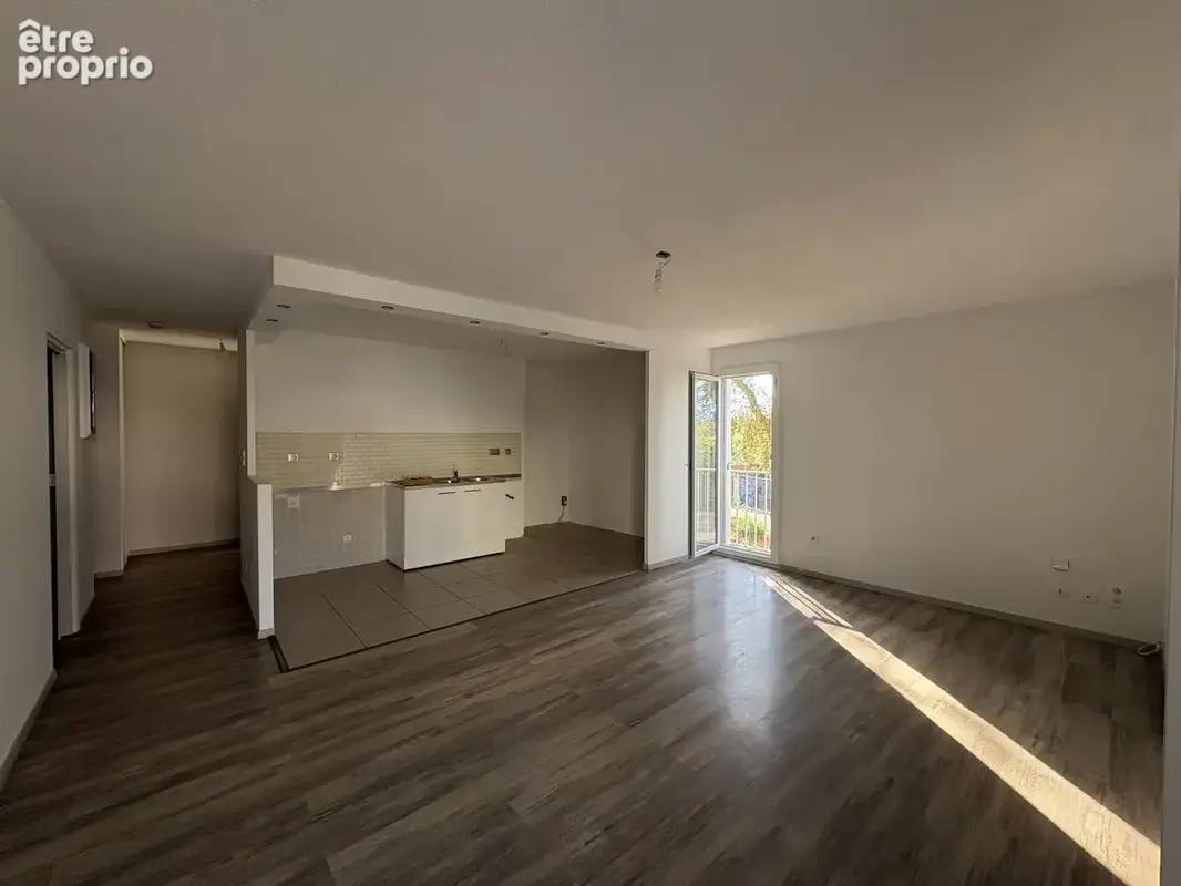 Furiani   Résidence « U Pinu »   T4 de 84,74 m2 au 1er étage avec loggia - photo 2