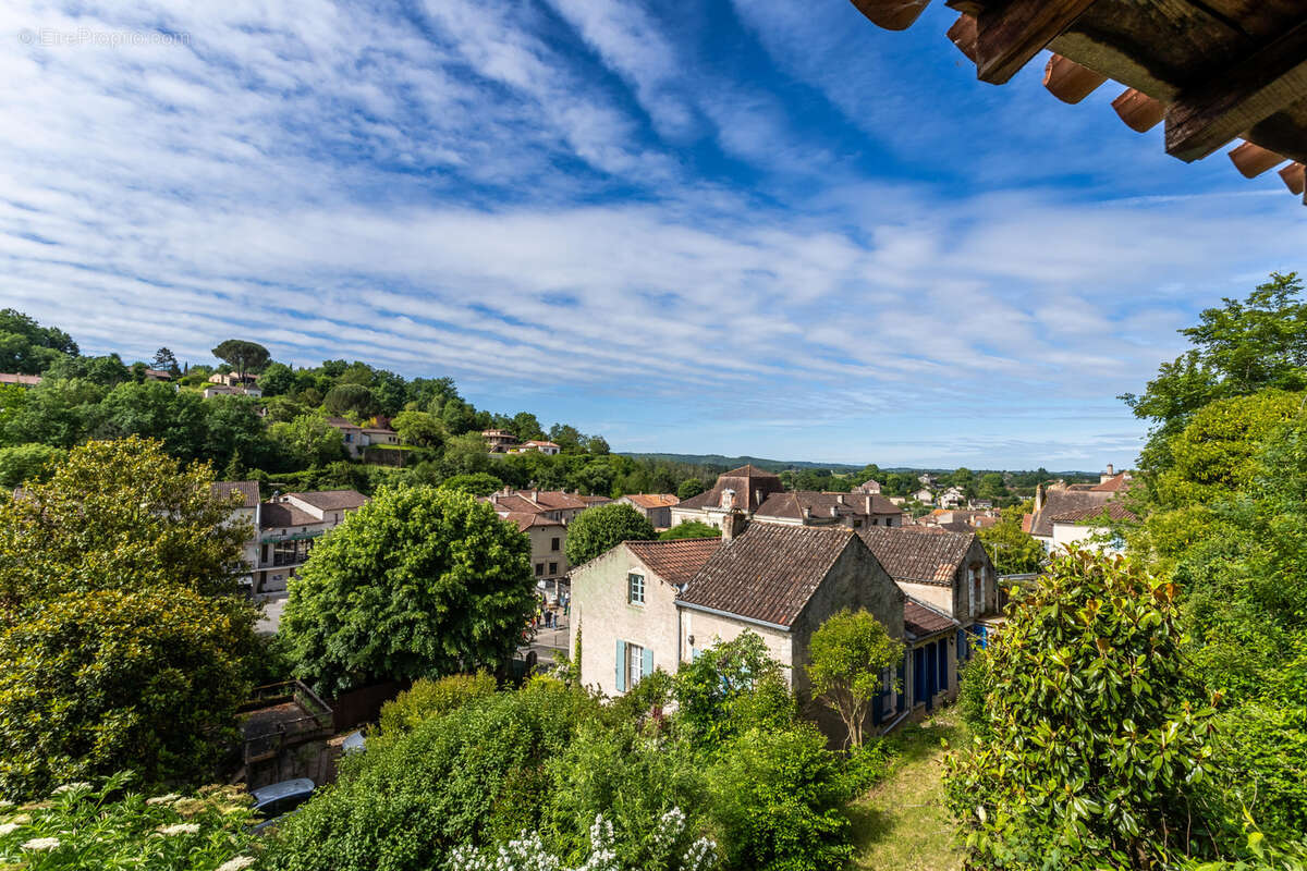Maison à PUY-L'EVEQUE