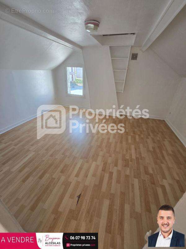 Immeuble Saint Michel 350 m2 - photo 9