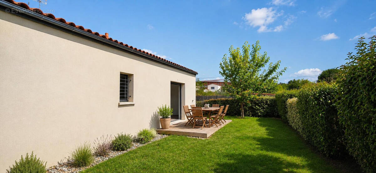 Maison à CORNEBARRIEU