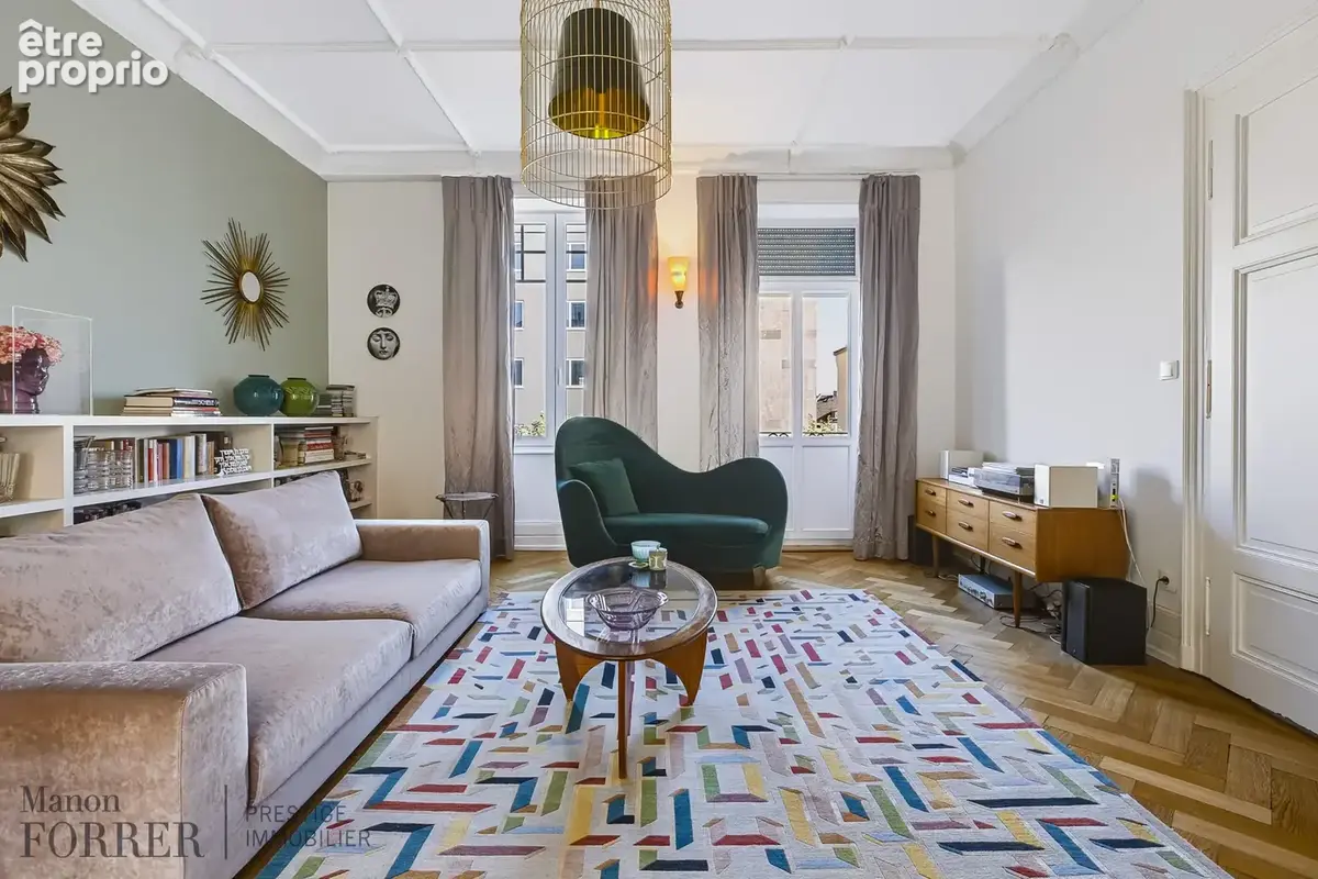 À VENDRE ! Appartement 5 pièces situé dans un immeuble en pierre de taille   135,86 m2 - photo 5
