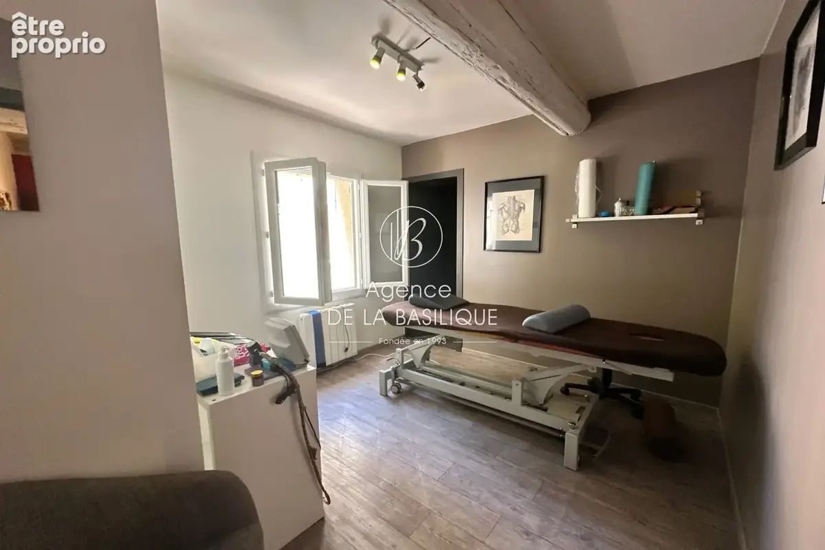 Commerce à vendre à Saint-Maximin-La-Sainte-Baume (83470) - photo 7