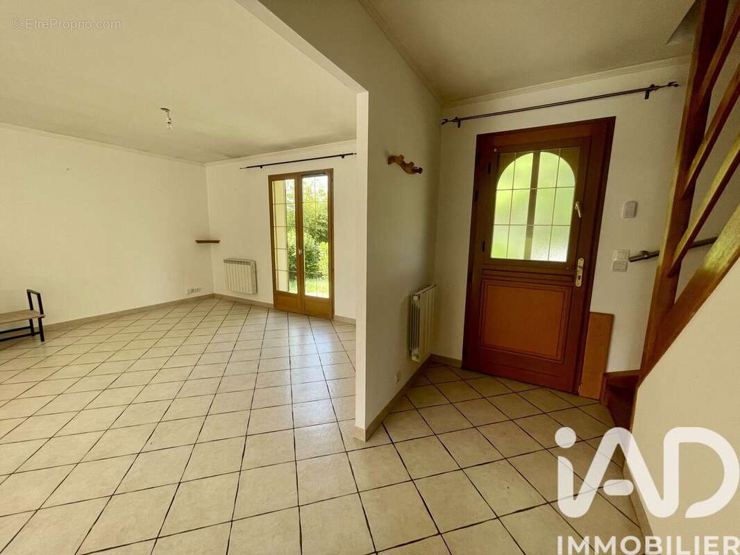 Maison 123 m² à Courtois-Sur-Yonne  - photo 6