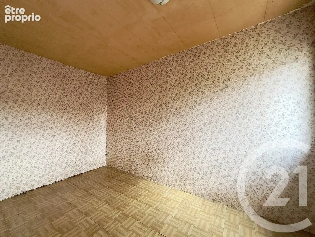 Maison 91 m² à Yevres  - photo 4