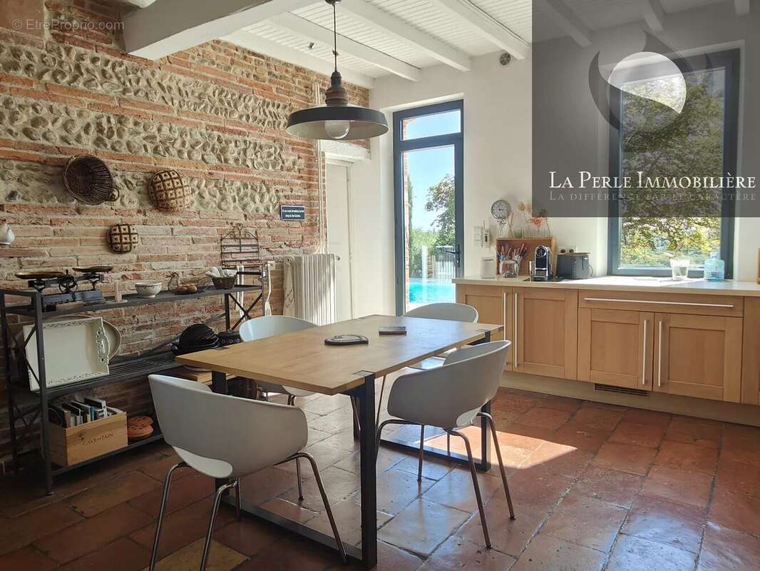 Maison à MONTASTRUC-LA-CONSEILLERE