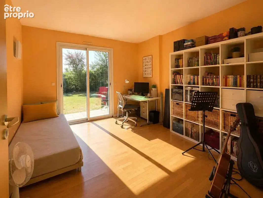 EXCLUSIVITÉ - PIBRAC Maison  6 pièce(s) 177m² - photo 9