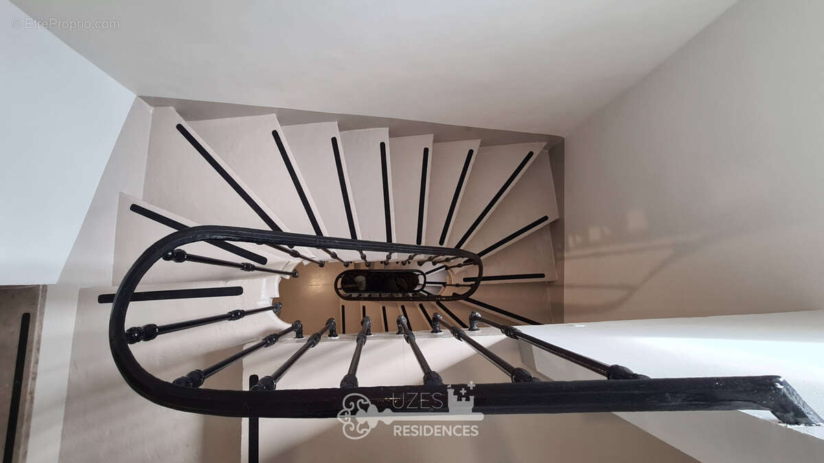 Appartement rénové de 90 m2 avec terrasse et 2 suites au cœur d'Uzès - photo 18
