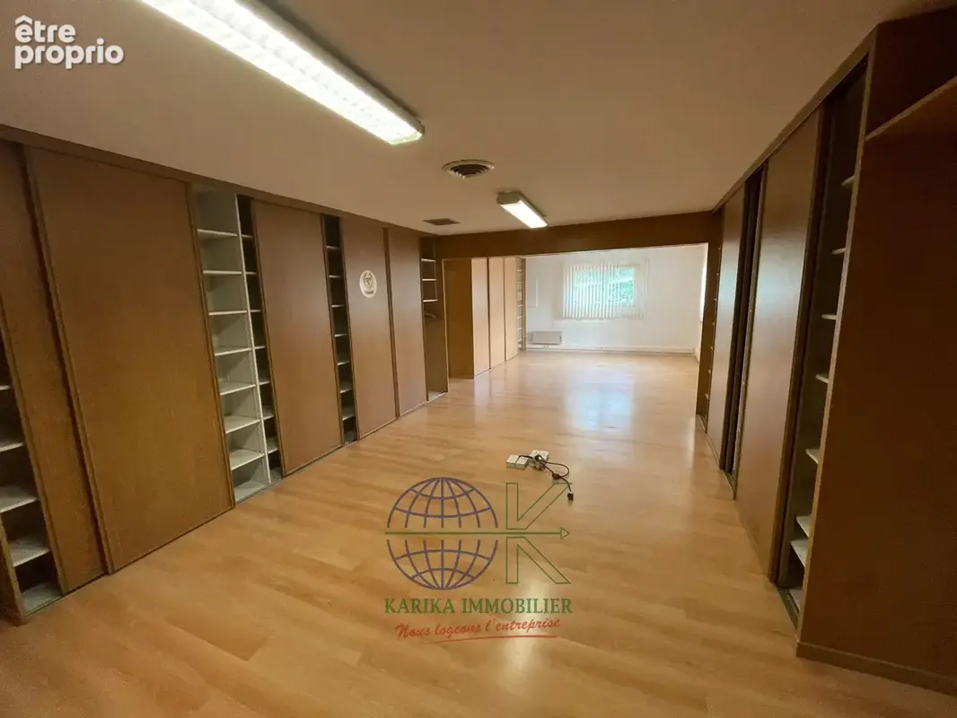 Bâtiment d'activité 1330 m2 à Roquebrune sur Argens - photo 16