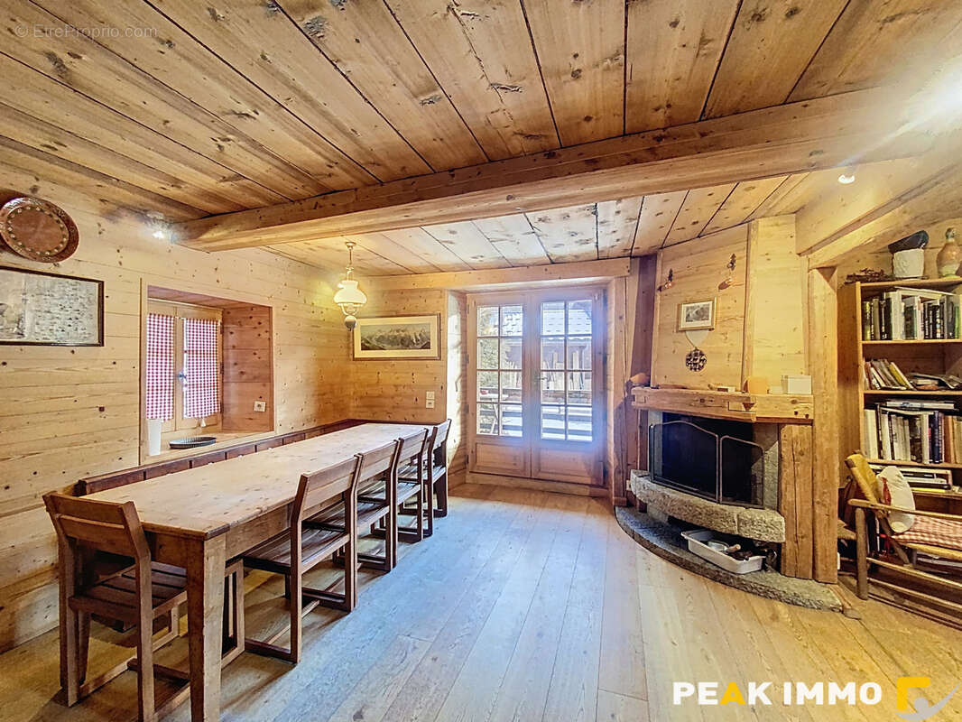 Chalet Authentique de Prestige 187 M2 - Chamonix - Les Tines - photo 2