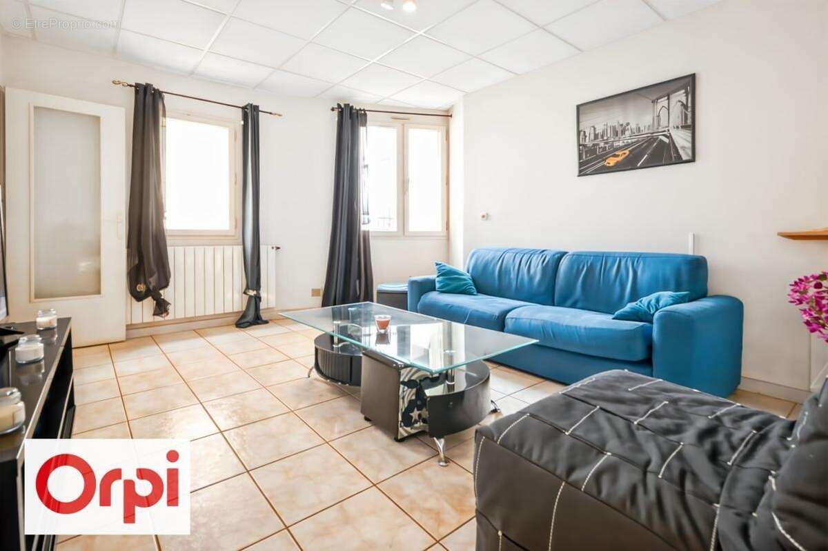 Maison de ville avec terrasse et grande cave – Proche centre-ville de Béziers - photo 3