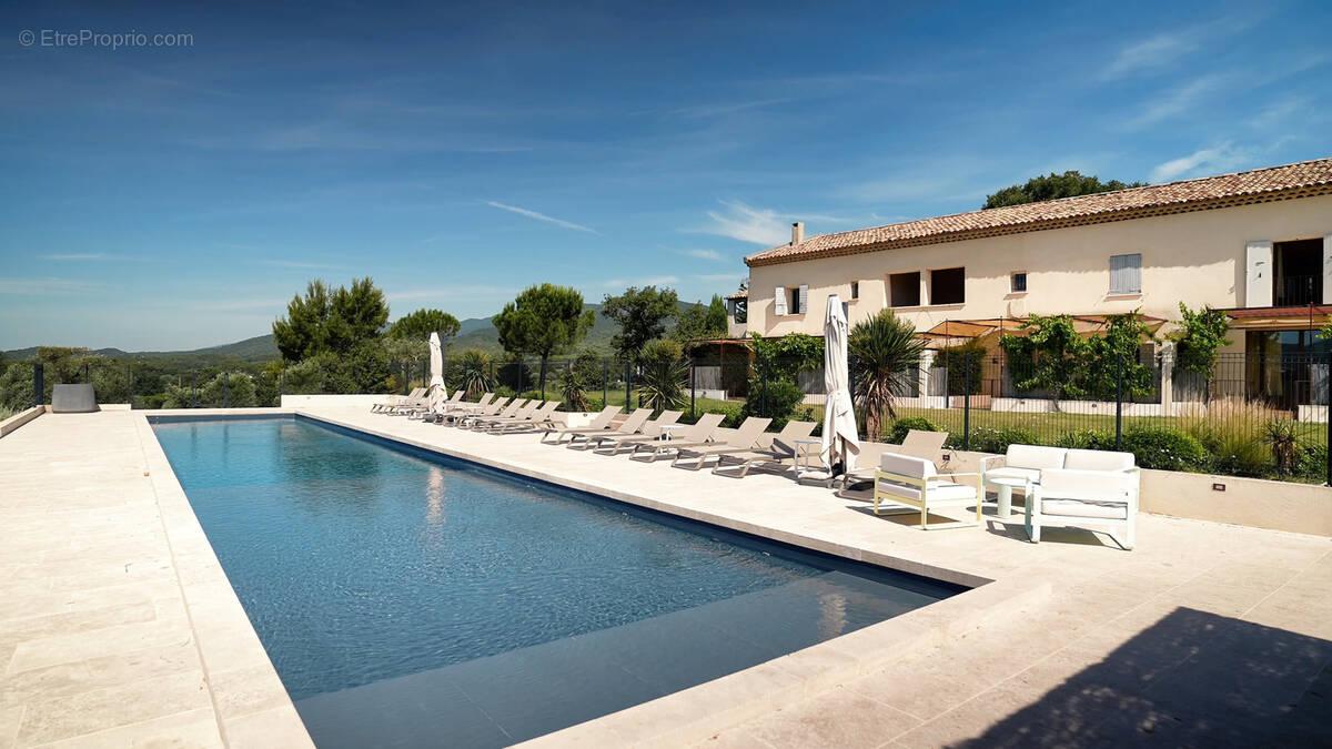 Maison à LA BASTIDE-DES-JOURDANS