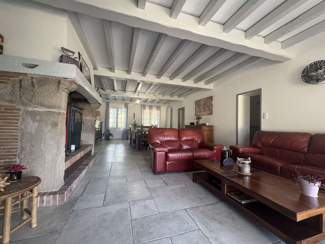 Propriété d'exception 203 m2 & Dépendances de 215 m2 - photo 7