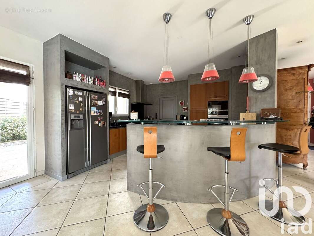 Maison 260 m² à Buxerolles  - photo 5
