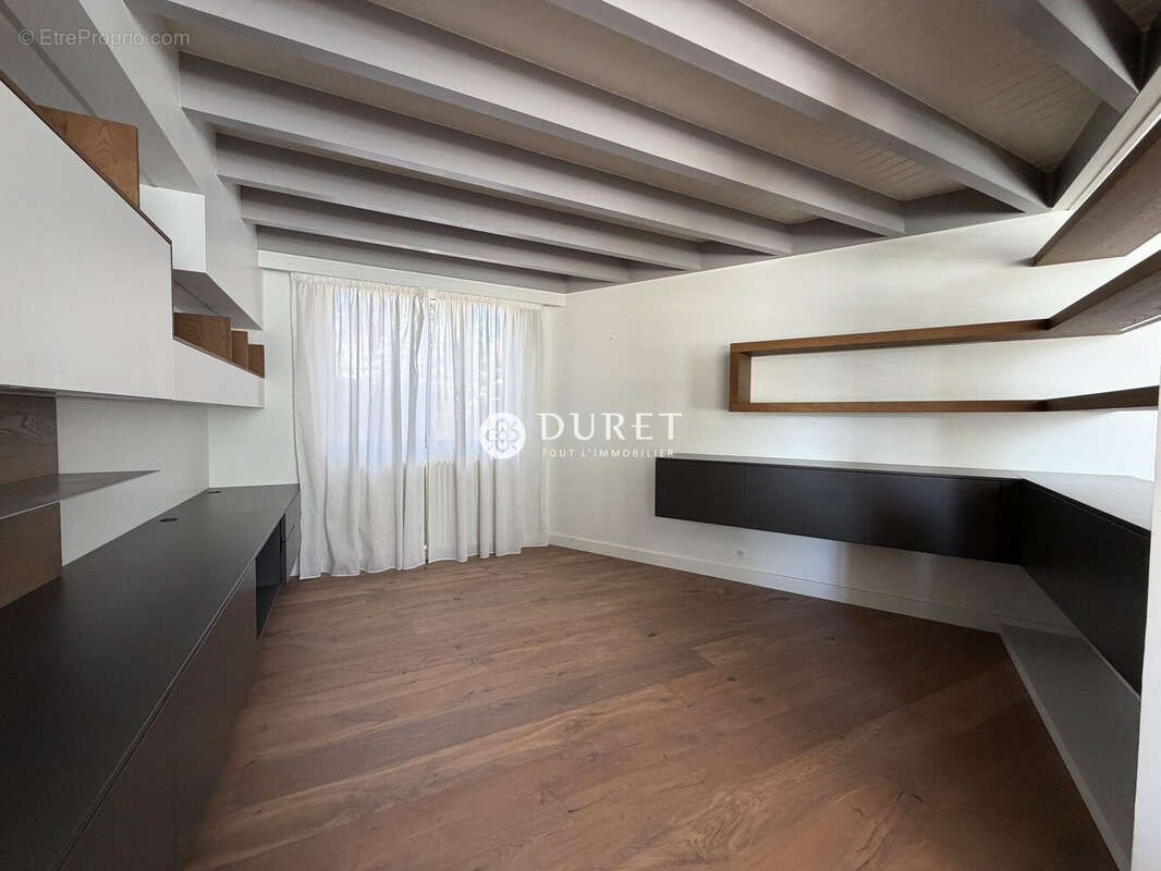 Maison 232 m² à La Bruffiere  - photo 5
