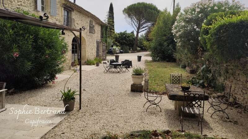 Propriété à vendre 14 pièces CHANTEMERLE LES GRIGNAN (26) - photo 11