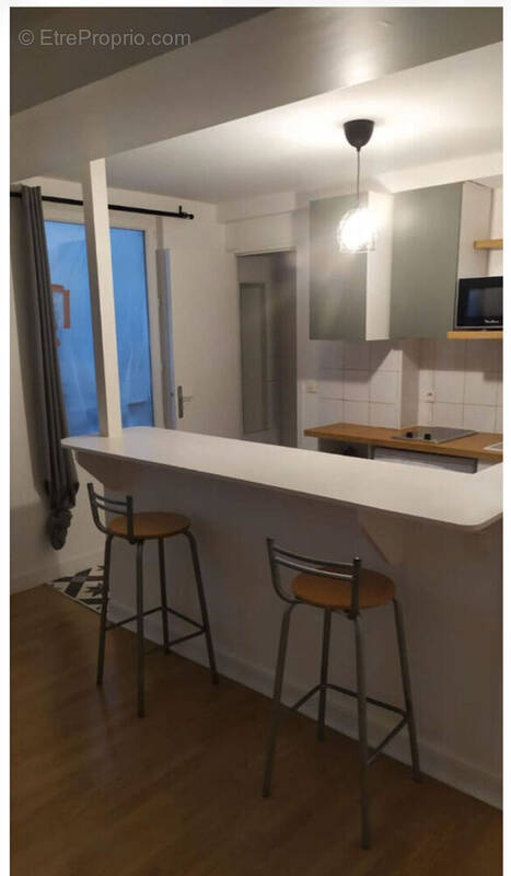 Appartement à PARIS-20E