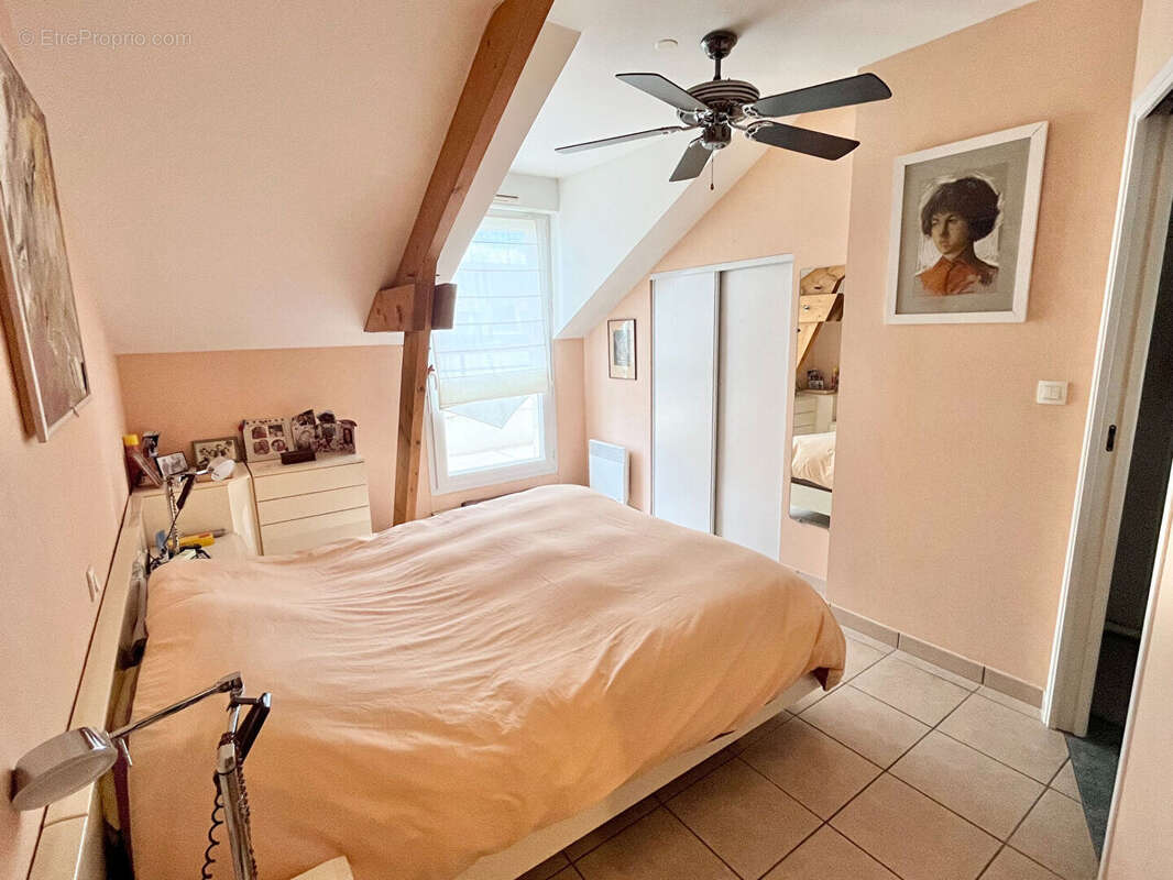 Appartement à SAINT-CYR-SUR-LOIRE