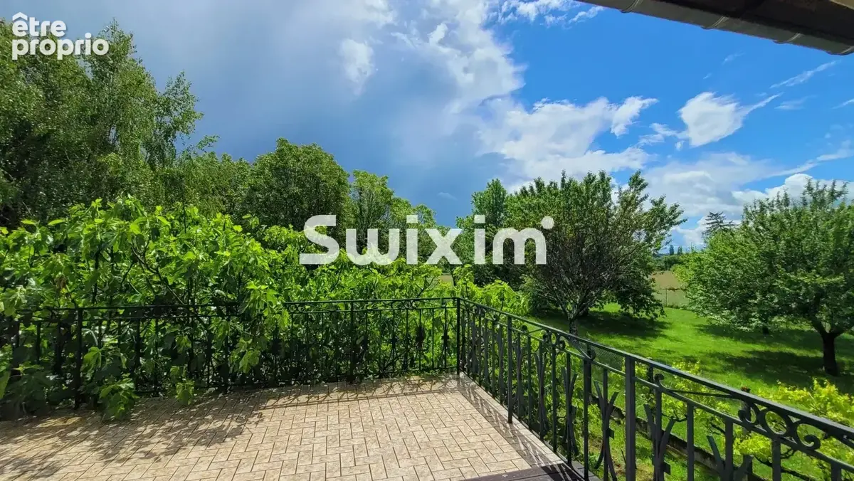 Maison lumineuse de 117 m² à Courlans avec jardin - photo 3
