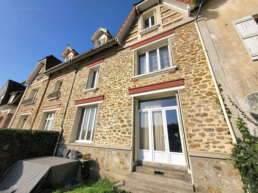 Maison à LA FERTE-SOUS-JOUARRE