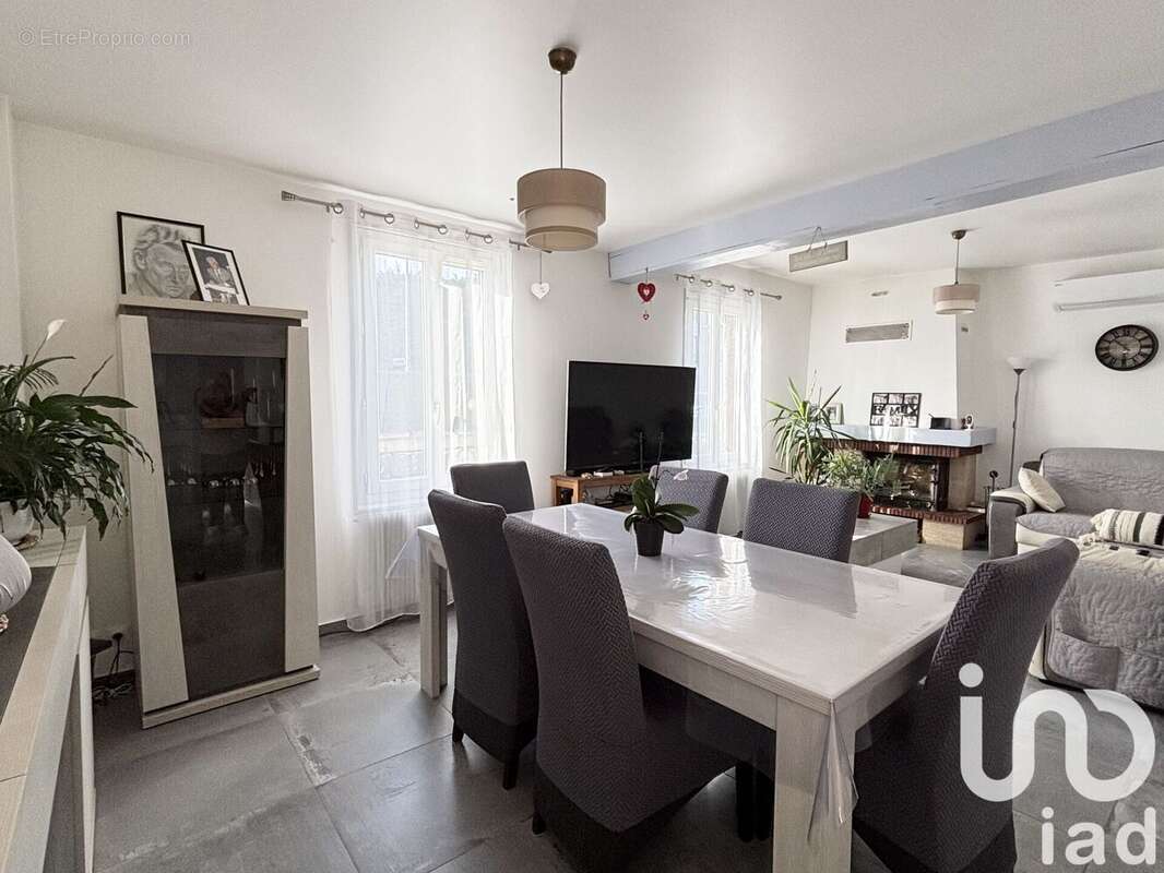 Photo 4 - Maison à VAUJOURS