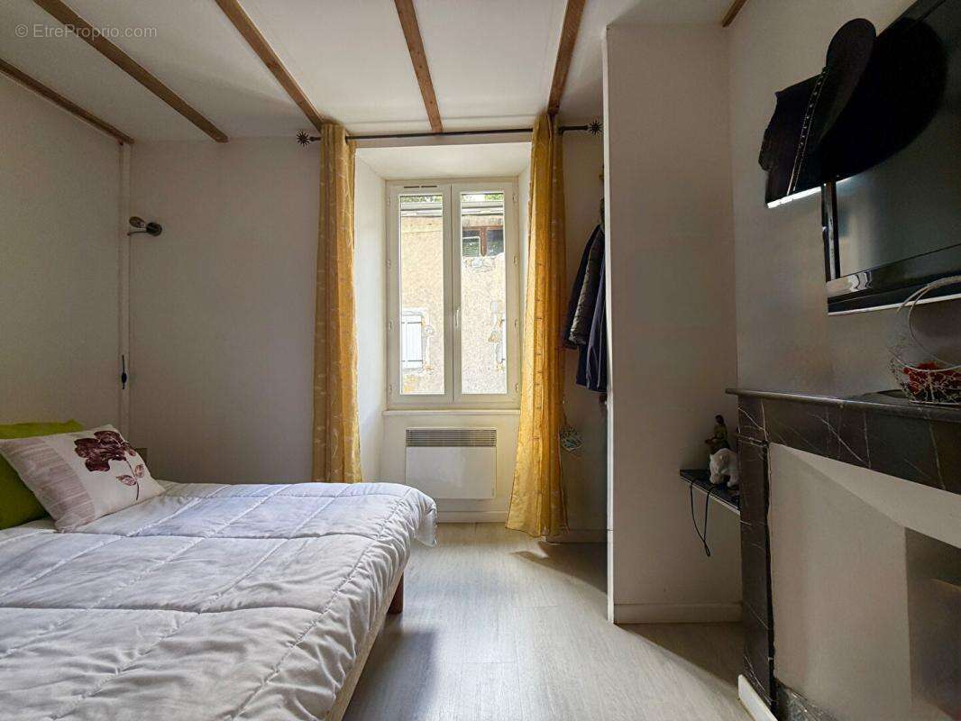 Maison à JAUJAC
