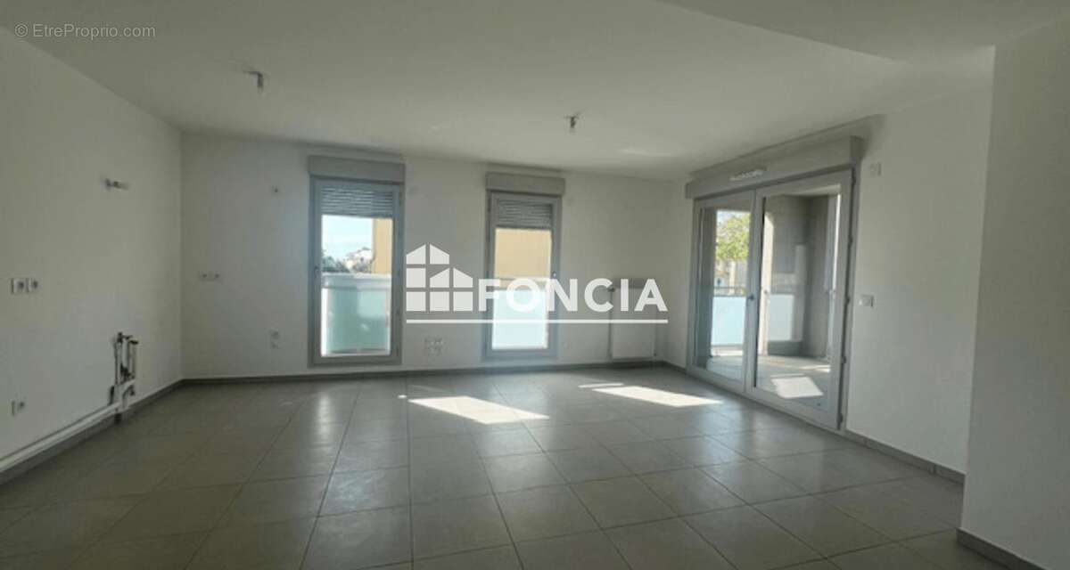 Appartement à RILLIEUX-LA-PAPE