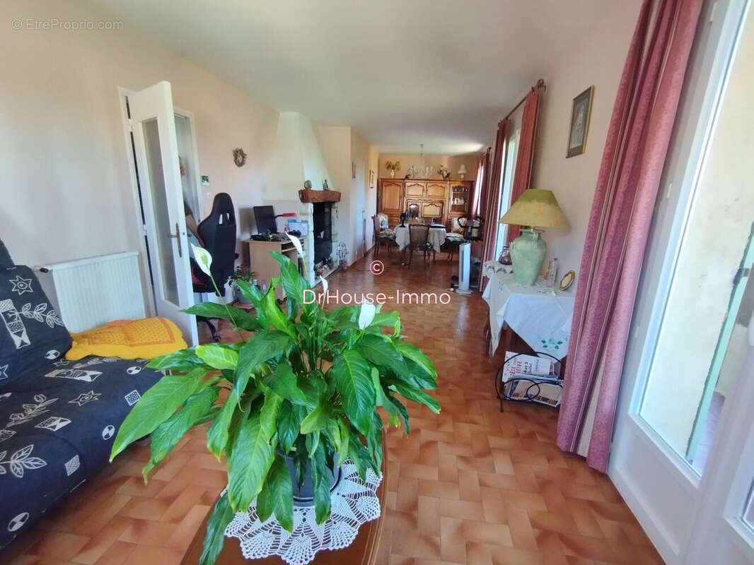 Maison 126 m² à L'escale  - photo 36