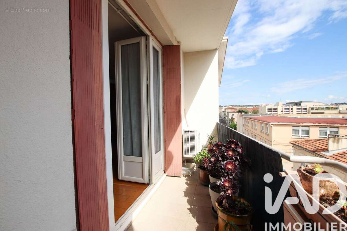 Photo 2 - Appartement à NIMES