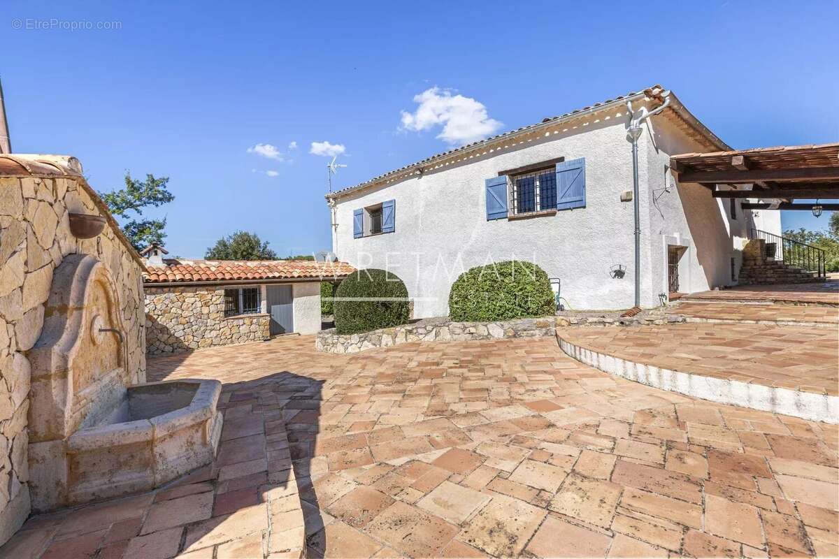 Maison à TARADEAU