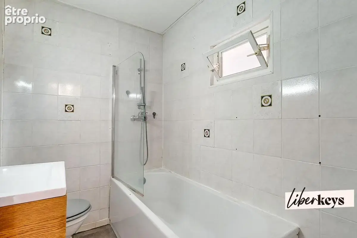 Maison 135 m² – 4 chambres + pièce polyvalente – Grand volume à petit prix - photo 13