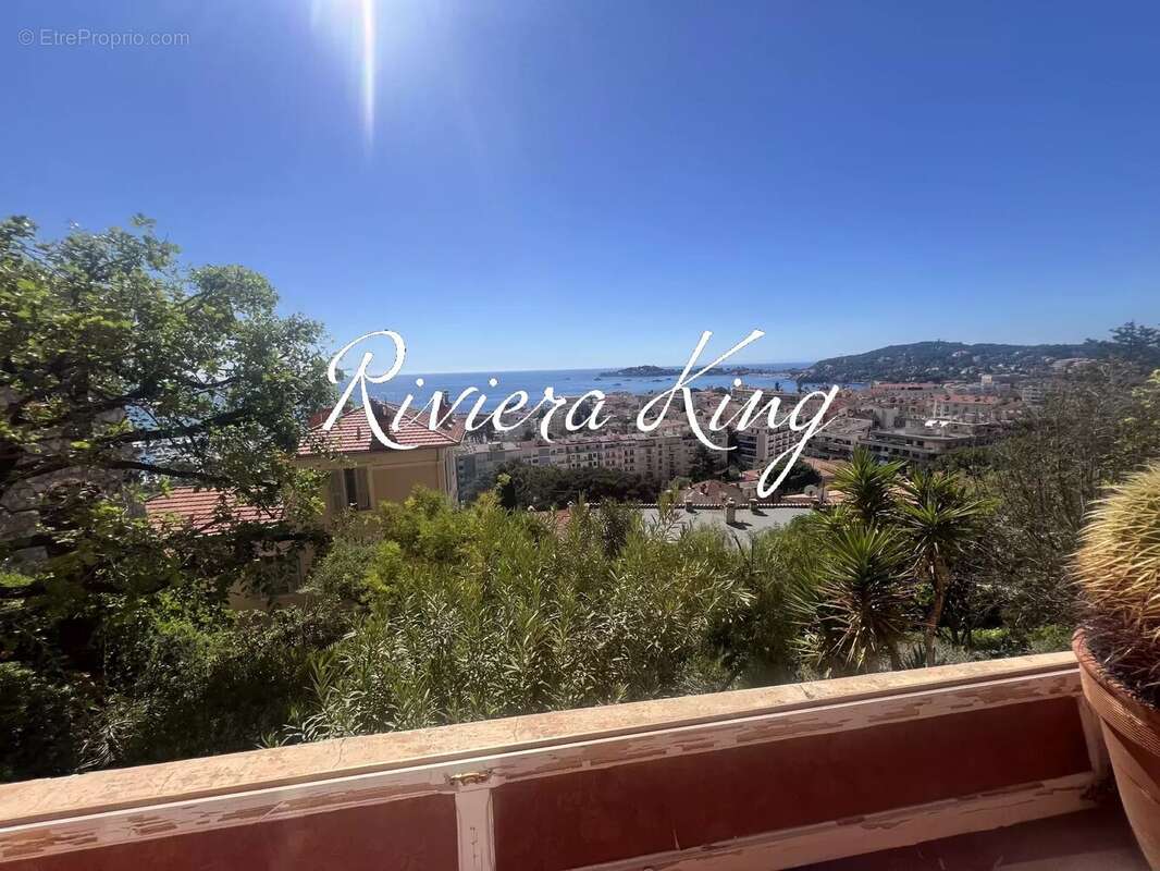 Appartement à BEAULIEU-SUR-MER