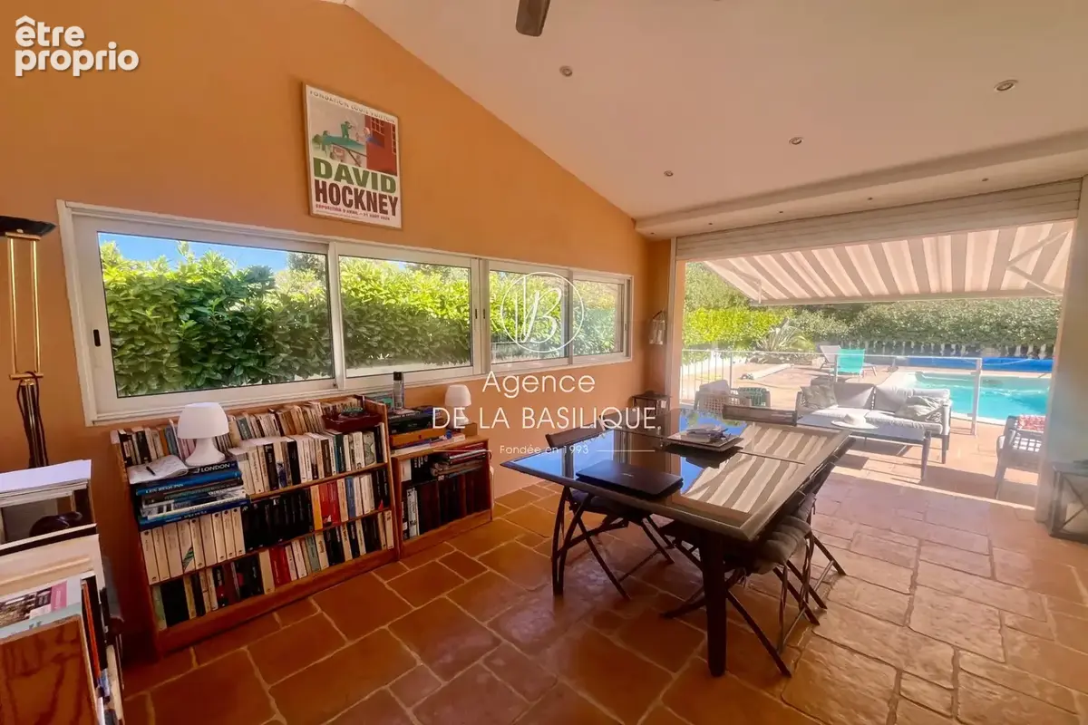 Maison 8 pièces 190 m² à vendre à Nans-Les-Pins (83860) - photo 7