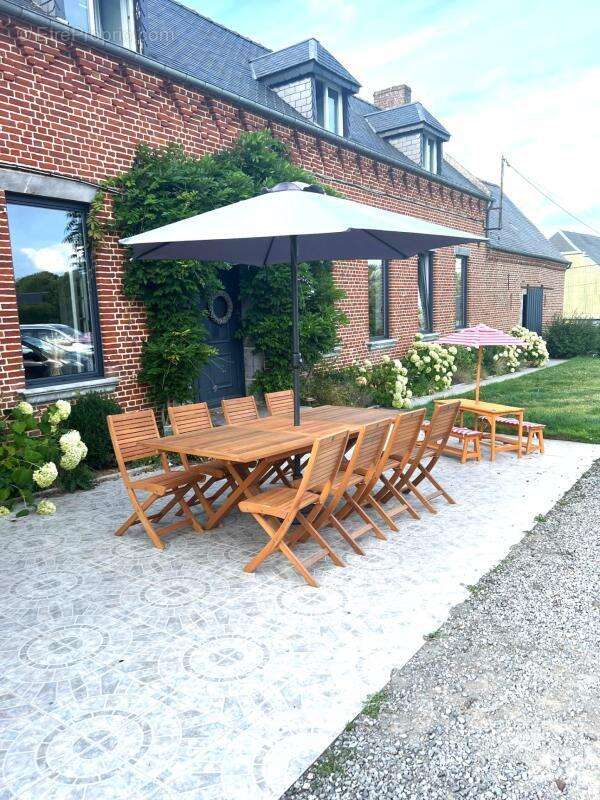 Maison à LA NEUVILLE-LES-DORENGT