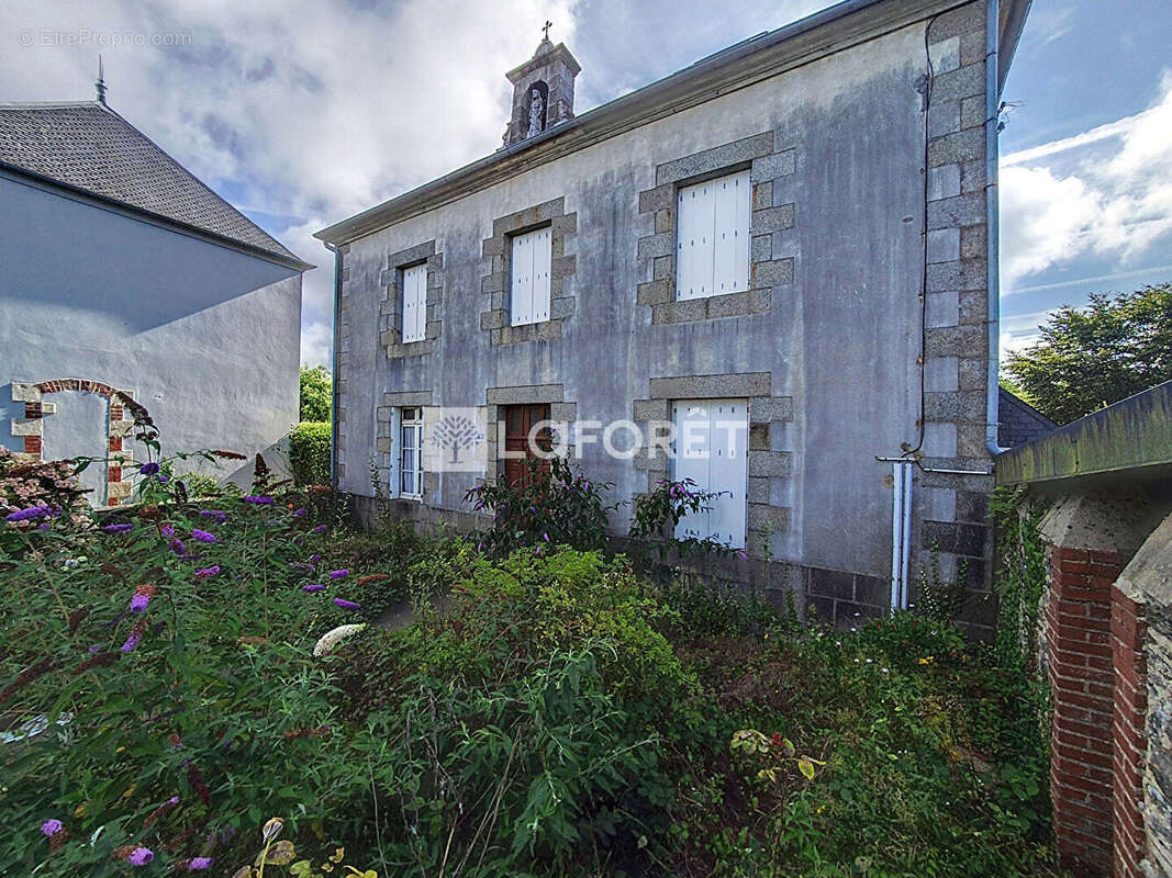 Maison Pleyber Christ 18 pièce(s) 382 m2 - photo 2